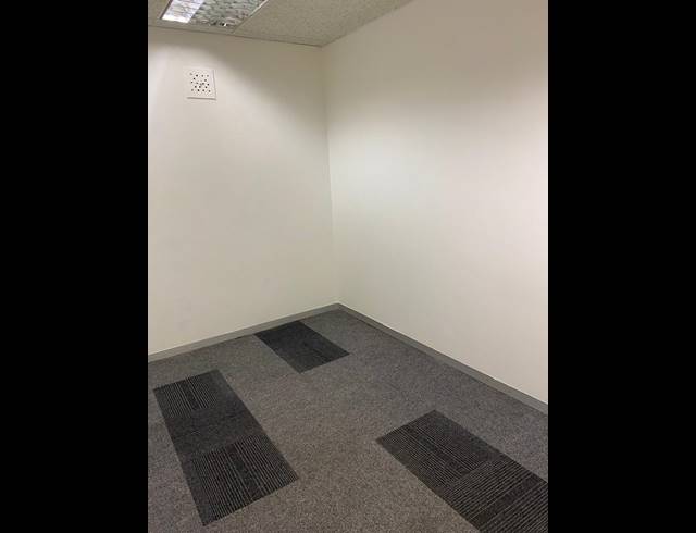 117M² OFFICE TO LET IN RUSTENBURG CENTRAL